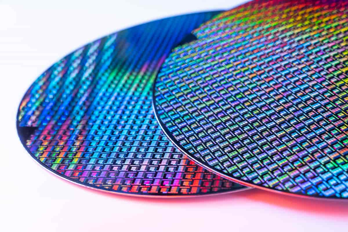 Silicon-Wafer-with-Chips-Isolated